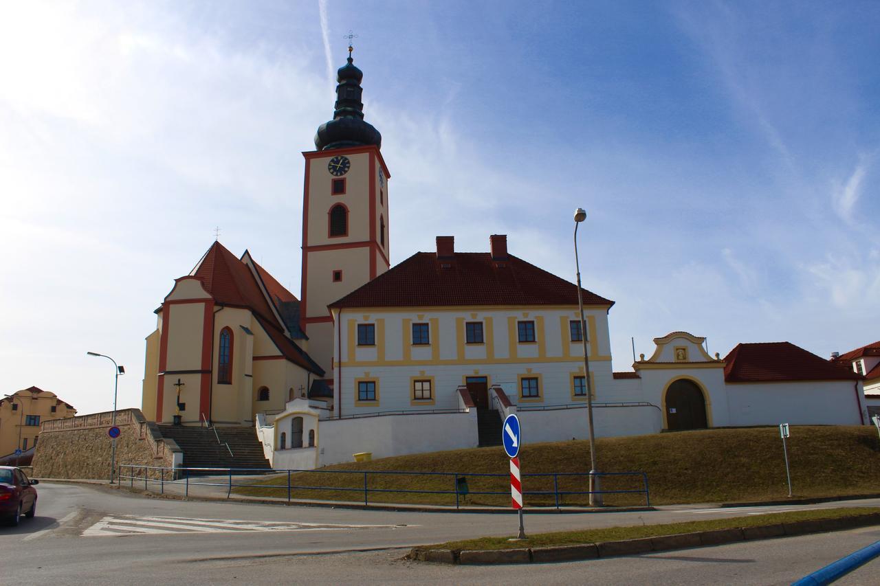 Veselí nad Lužnicí Hotel Trilobit מראה חיצוני תמונה