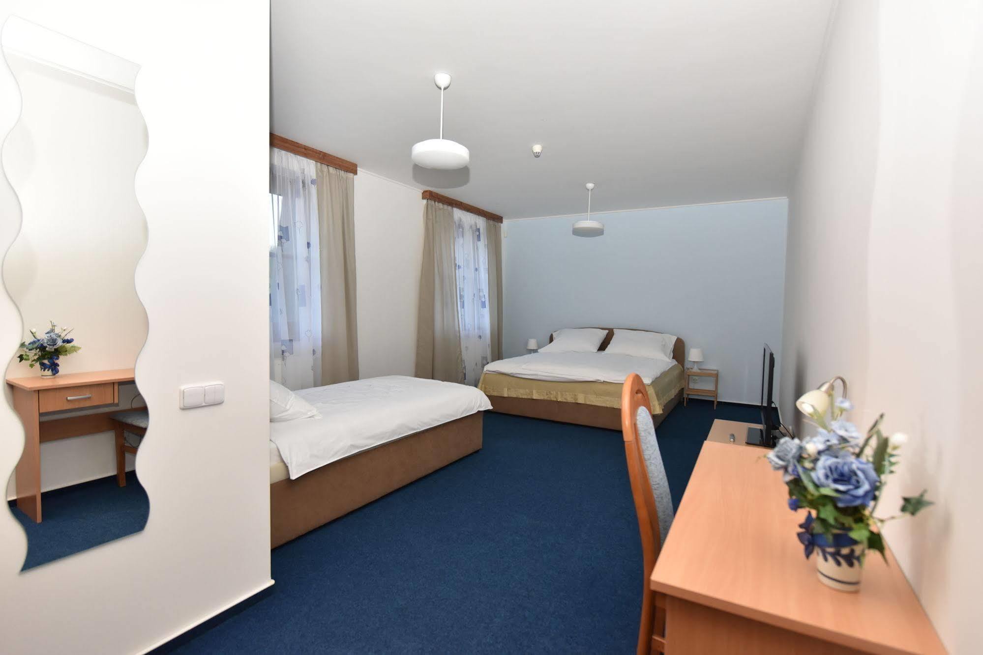 Veselí nad Lužnicí Hotel Trilobit מראה חיצוני תמונה